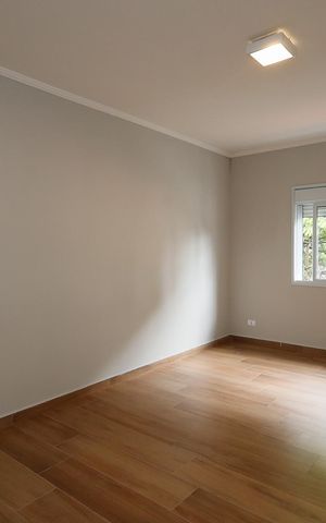 Casa à venda com 225m², 3 quartos e 2 vagas Casa à venda com 225m², 3 quartos e 2 vagasQuarto 3