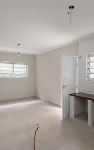 Casa à venda com 225m², 3 quartos e 2 vagas Casa à venda com 225m², 3 quartos e 2 vagasCozinha