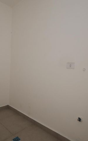 Casa à venda com 225m², 3 quartos e 2 vagas Casa à venda com 225m², 3 quartos e 2 vagasÁrea de Serviço