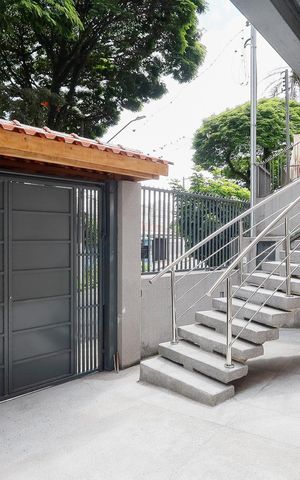 Casa à venda com 225m², 3 quartos e 2 vagas Casa à venda com 225m², 3 quartos e 2 vagasGaragem