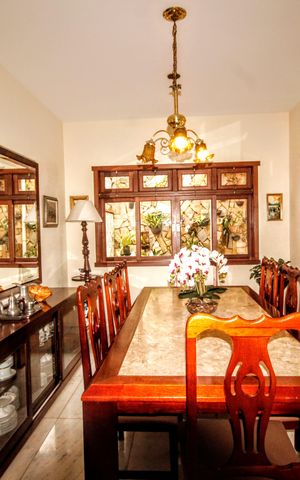 Casa de condomínio à venda com 315m², 5 quartos e 4 vagasCopa