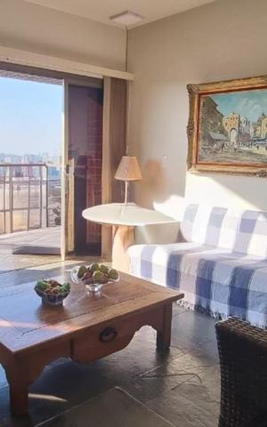 Apartamento à venda com 122m², 4 quartos e 2 vagas Apartamento à venda com 122m², 4 quartos e 2 vagasSala