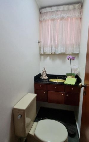 Apartamento à venda com 122m², 4 quartos e 2 vagas Apartamento à venda com 122m², 4 quartos e 2 vagasBanheiro