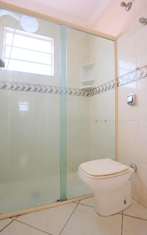 Casa à venda com 137m², 3 quartos e 3 vagasBanheiro Social