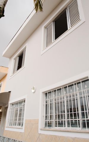 Casa à venda com 137m², 3 quartos e 3 vagasEntrada