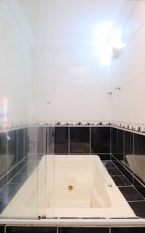 Casa à venda com 137m², 3 quartos e 3 vagasBanheiro da Suíte