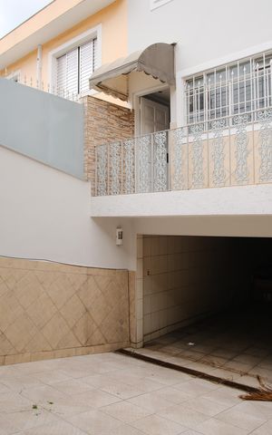 Casa à venda com 137m², 3 quartos e 3 vagasGaragem