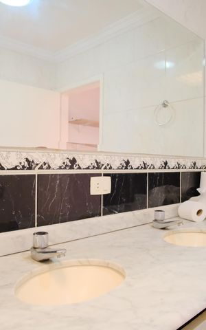 Casa à venda com 137m², 3 quartos e 3 vagasBanheiro da Suíte