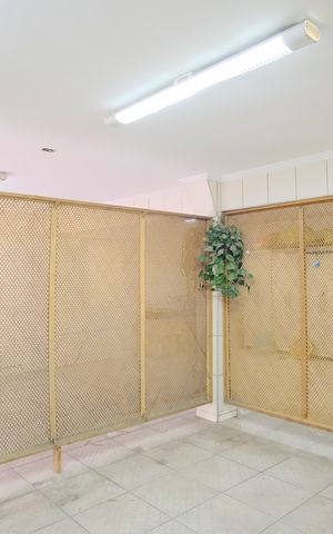 Casa à venda com 137m², 3 quartos e 3 vagasGaragem