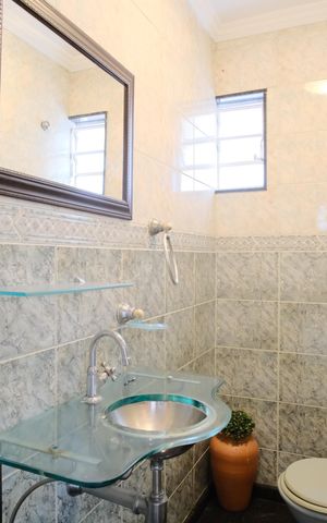 Casa à venda com 137m², 3 quartos e 3 vagasLavabo