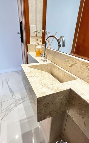 Apartamento à venda com 80m², 2 quartos e 2 vagas Apartamento à venda com 80m², 2 quartos e 2 vagasLavabo