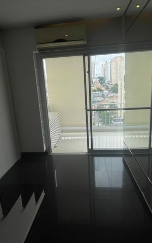 Apartamento à venda com 200m², 3 quartos e 3 vagas Apartamento à venda com 200m², 3 quartos e 3 vagasSala