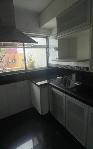 Apartamento à venda com 200m², 3 quartos e 3 vagas Apartamento à venda com 200m², 3 quartos e 3 vagasCozinha - Armários