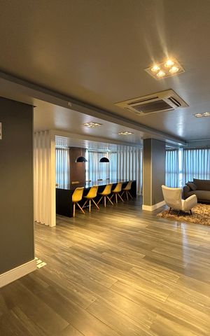 Apartamento para alugar com 110m², 3 quartos e 3 vagas Apartamento para alugar com 110m², 3 quartos e 3 vagasÁrea comum - Salão de festas