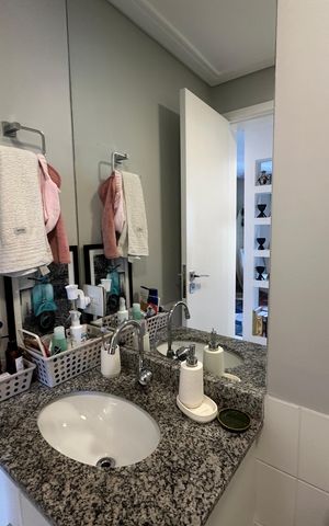 Apartamento à venda com 74m², 2 quartos e 1 vaga Apartamento à venda com 74m², 2 quartos e 1 vagaBanheiro da Suíte