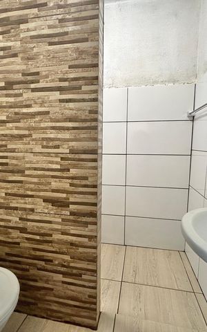 Apartamento à venda com 55m², 2 quartos e 1 vaga Apartamento à venda com 55m², 2 quartos e 1 vagaBanheiro
