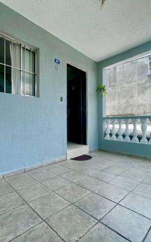 Casa à venda com 160m², 2 quartos e sem vaga Casa à venda com 160m², 2 quartos e sem vagaQuintal