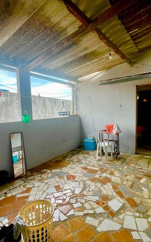 Casa à venda com 160m², 2 quartos e sem vaga Casa à venda com 160m², 2 quartos e sem vagaQuintal