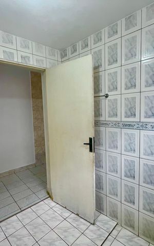 Casa à venda com 160m², 2 quartos e sem vaga Casa à venda com 160m², 2 quartos e sem vagaBanheiro 2