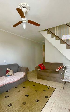 Casa à venda com 160m², 2 quartos e sem vaga Casa à venda com 160m², 2 quartos e sem vagaSala