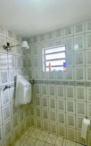 Casa à venda com 160m², 2 quartos e sem vaga Casa à venda com 160m², 2 quartos e sem vagaBanheiro 2