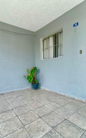 Casa à venda com 160m², 2 quartos e sem vaga Casa à venda com 160m², 2 quartos e sem vagaQuintal