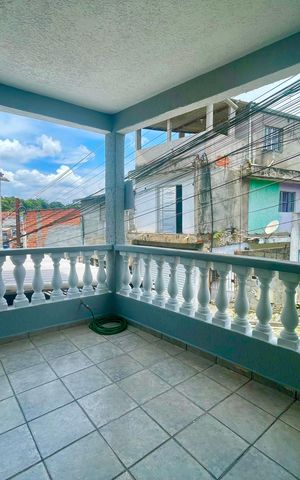 Casa à venda com 160m², 2 quartos e sem vaga Casa à venda com 160m², 2 quartos e sem vagaQuintal