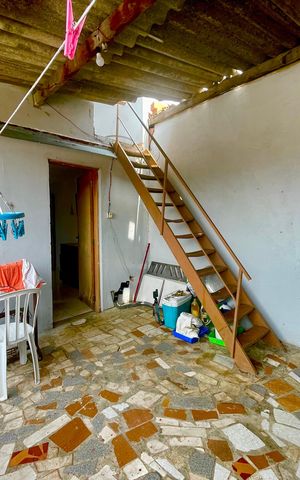 Casa à venda com 160m², 2 quartos e sem vaga Casa à venda com 160m², 2 quartos e sem vagaQuintal