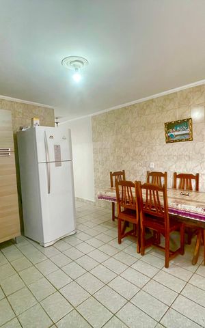 Casa à venda com 160m², 2 quartos e sem vaga Casa à venda com 160m², 2 quartos e sem vagaCozinha