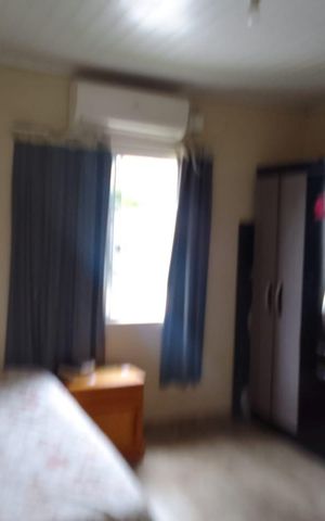 Casa à venda com 300m², 6 quartos e 2 vagas