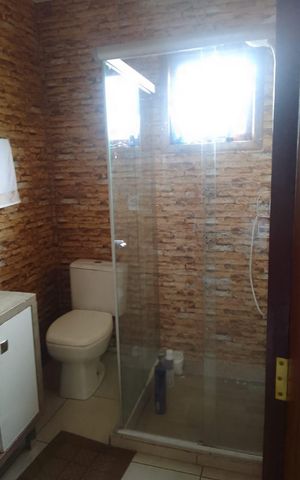 Casa à venda com 300m², 6 quartos e 2 vagas