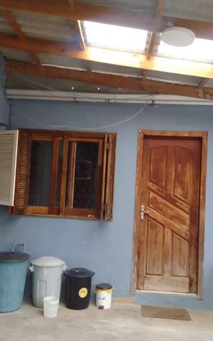 Casa à venda com 300m², 6 quartos e 2 vagas