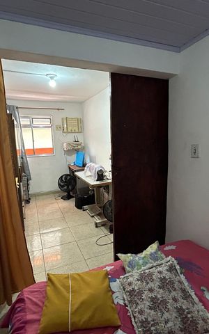 Casa à venda com 40m², 1 quarto e sem vagaQuarto