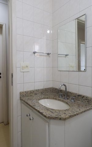 Apartamento à venda com 84m², 3 quartos e 2 vagasBanheiro Social