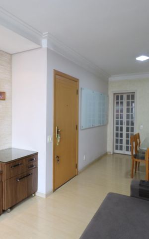 Apartamento à venda com 84m², 3 quartos e 2 vagasSala