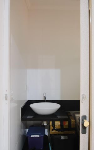 Casa à venda com 175m², 4 quartos e 2 vagasBanheiro da Suíte 2