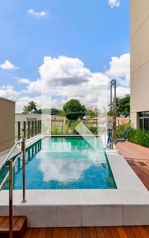 Studio para alugar com 28m², 0 quarto e sem vaga Studio para alugar com 28m², 0 quarto e sem vagaPiscina