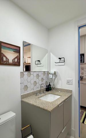 Studio para alugar com 28m², 0 quarto e sem vaga Studio para alugar com 28m², 0 quarto e sem vagaBanheiro
