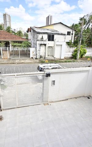 Casa para alugar com 275m², 3 quartos e 3 vagas