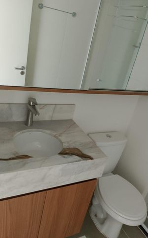 Studio para alugar com 38m², 1 quarto e 1 vaga Studio para alugar com 38m², 1 quarto e 1 vagaBanheiro