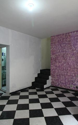Casa à venda com 175m², 3 quartos e 2 vagasSala