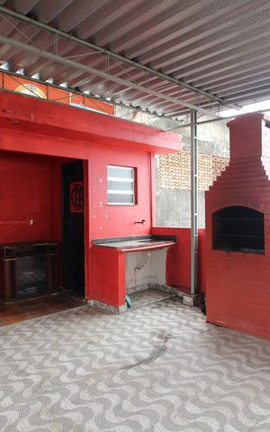 Casa à venda com 175m², 3 quartos e 2 vagasTerraço