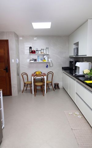 Apartamento à venda com 115m², 3 quartos e 2 vagasCozinha