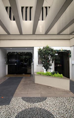 Apartamento à venda com 115m², 3 quartos e 2 vagasFachada e portaria