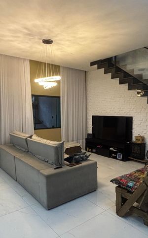 Casa à venda com 225m², 4 quartos e 2 vagas Casa à venda com 225m², 4 quartos e 2 vagasSala - Sala de Jantar