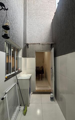 Casa à venda com 225m², 4 quartos e 2 vagas Casa à venda com 225m², 4 quartos e 2 vagasÁrea de Serviço