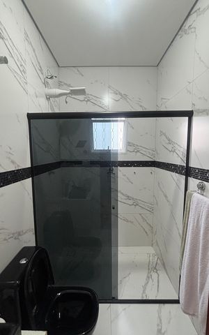 Casa à venda com 225m², 4 quartos e 2 vagas Casa à venda com 225m², 4 quartos e 2 vagasBanheiro da Suíte