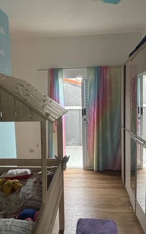 Casa à venda com 225m², 4 quartos e 2 vagas Casa à venda com 225m², 4 quartos e 2 vagasQuarto 3