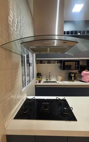 Casa à venda com 225m², 4 quartos e 2 vagas Casa à venda com 225m², 4 quartos e 2 vagasSala - Sala de Jantar - Cozinha