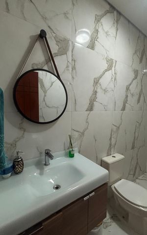 Casa à venda com 225m², 4 quartos e 2 vagas Casa à venda com 225m², 4 quartos e 2 vagasLavabo